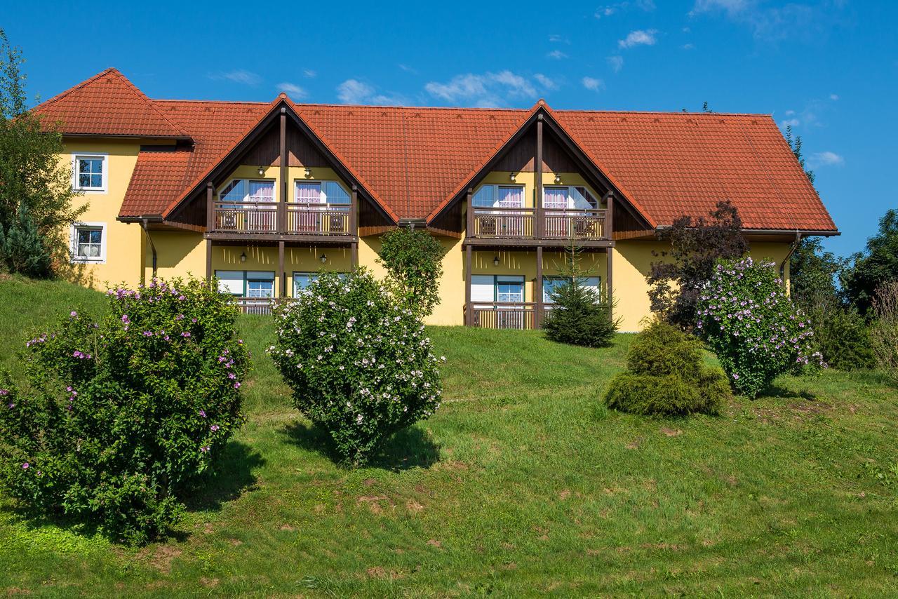 Отель Landhof Steinbaeck Sankt Stefan ob Stainz Экстерьер фото